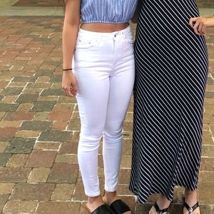 White skinny jeans